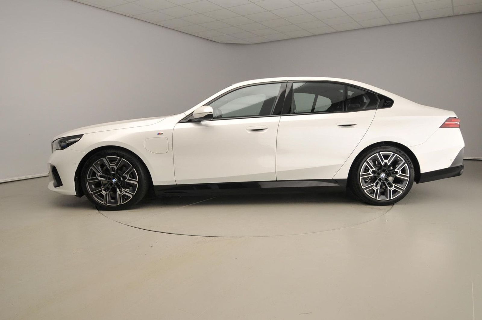 BMW 530 5 Serie Sedan 530e | M-Sportpakket | LED | n imagem 2