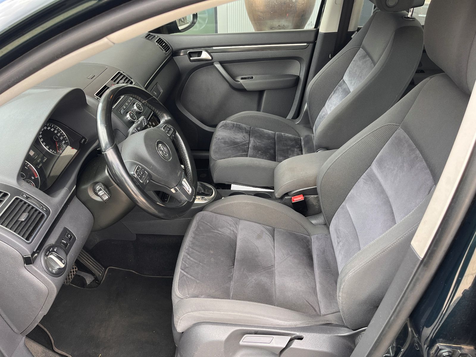Fahrzeugabbildung Volkswagen Touran Highline BMT 2.0 TDi DSG