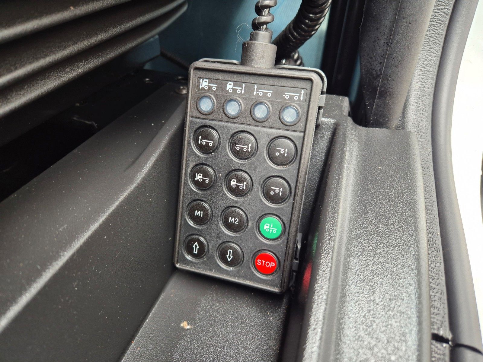 Fahrzeugabbildung Iveco Eurocargo ML160E28/P LBW Bär ThermoKing T-1200R