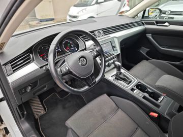 Volkswagen Passat Variant - 10