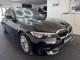 BMW 320d xDrive Touring Advantage Automatic 84979 km - BMW in Wiesbaden