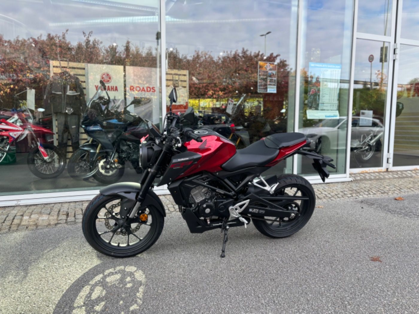 Fahrzeugabbildung Honda CB 125 R 2025