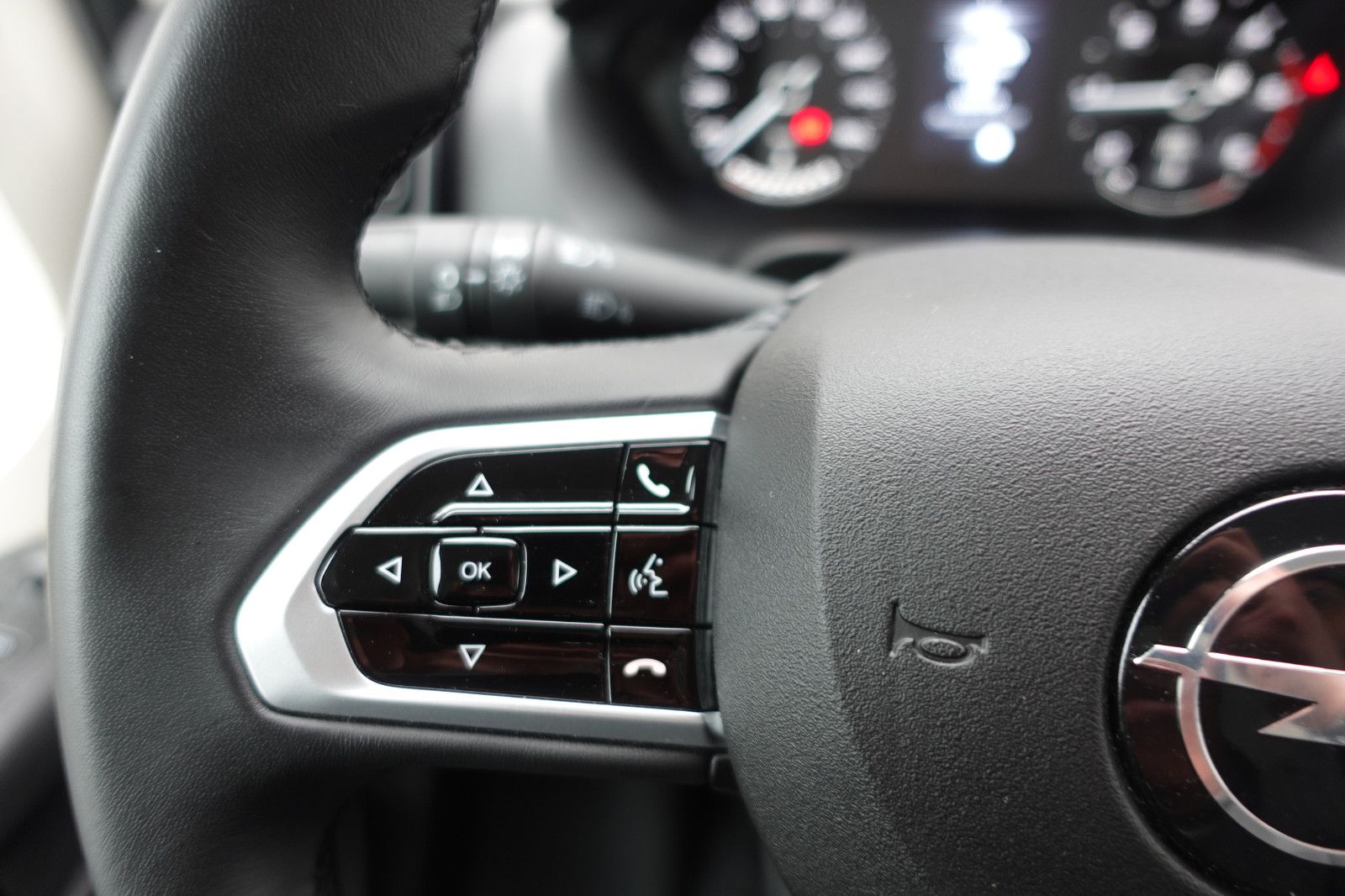 Fahrzeugabbildung Opel Movano Kasten L2H2 BlueHDI 180 Kamera,Standhzg.