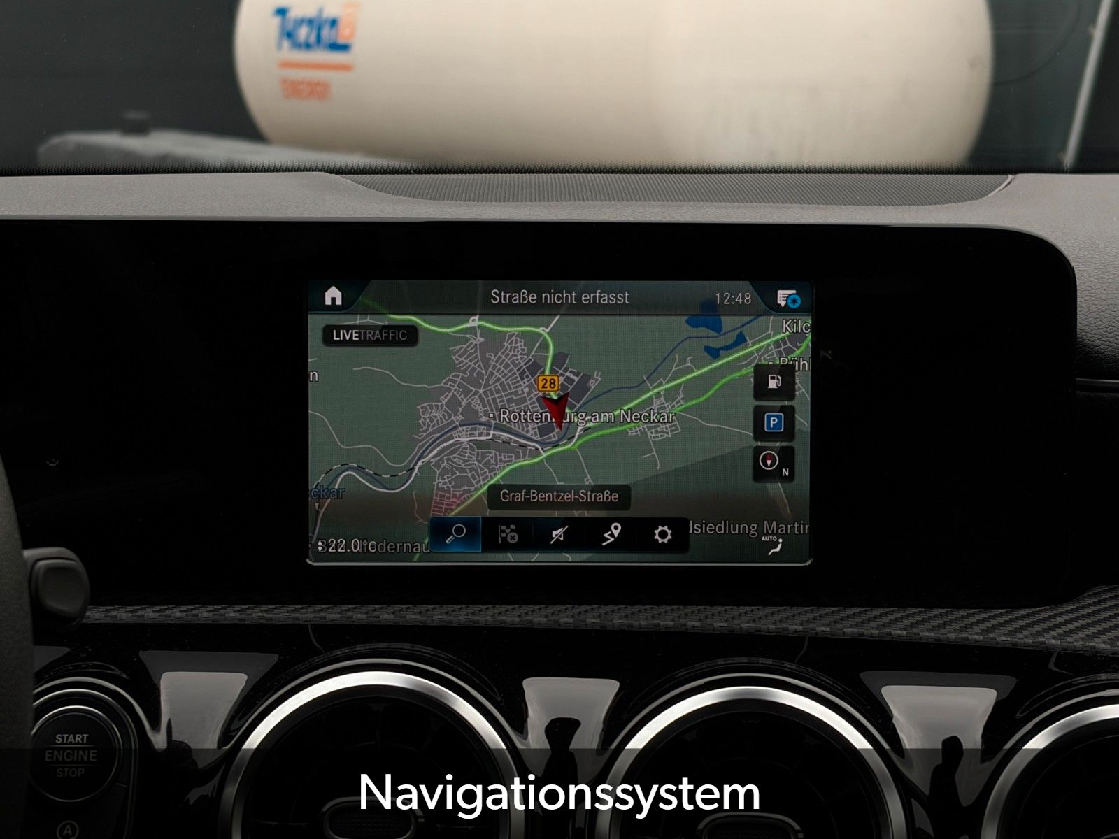 Fahrzeugabbildung Mercedes-Benz CLA 180 SB SHZ LKA TEMP MBUX Navi Wifi CarPlay
