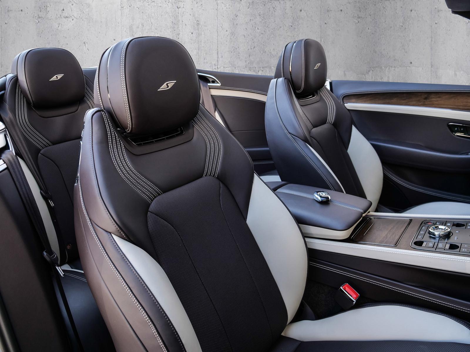 Bentley Continental GTC S Touring Spec, Rotating Display