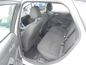 Ford Focus - 12