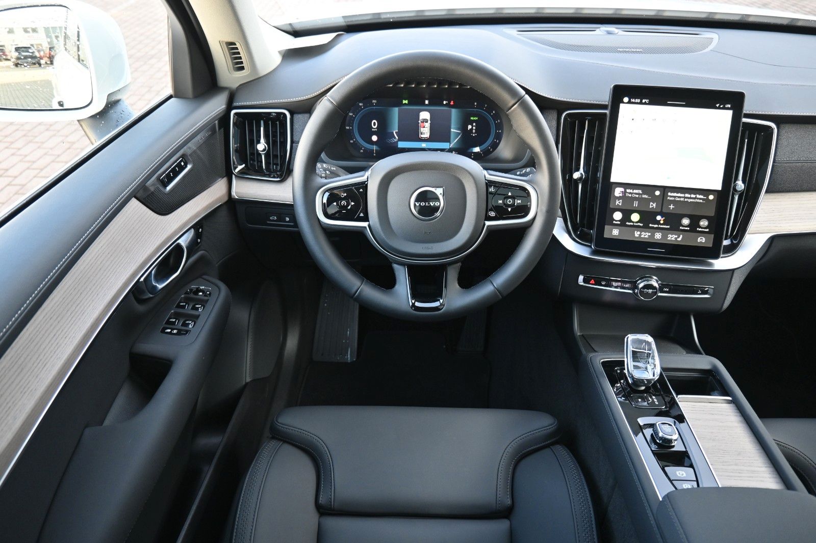 Fahrzeugabbildung Volvo XC90 T8 AWD Plus Bright*FSHZG*PANO*360°*ACC