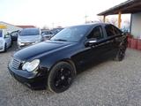 Mercedes-Benz C 320 CLASSIC AUTOMATIK - schwarze Mercedes-Benz C 320