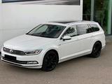 Volkswagen WV Passat b8 - Volkswagen Passat Variant: W8