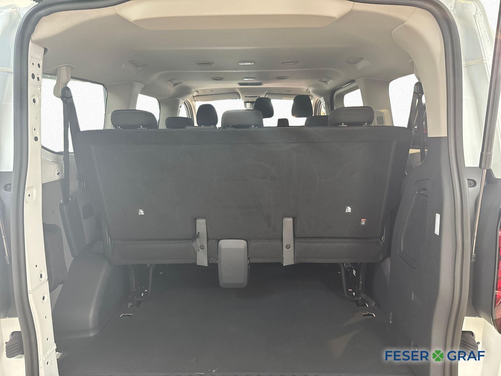 Volkswagen T7 Kombi - Bild 7