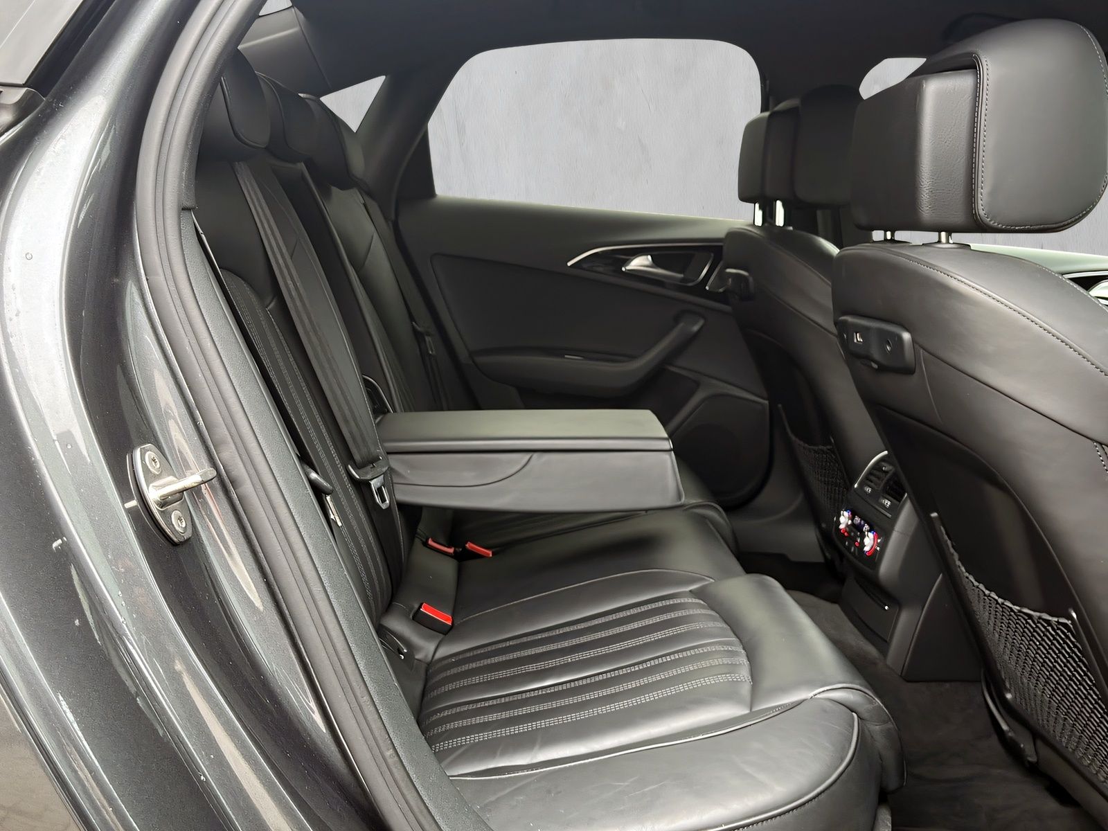 Fahrzeugabbildung Audi A6 3.0 TDI competition LIM. ACC HEAD UP WEBASTO