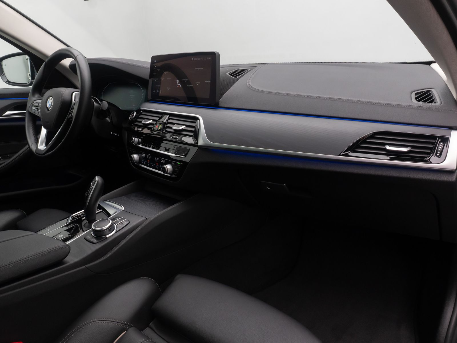 Fahrzeugabbildung BMW 540i xD Luxury Line Panorama Kamera HUD 4xKlima