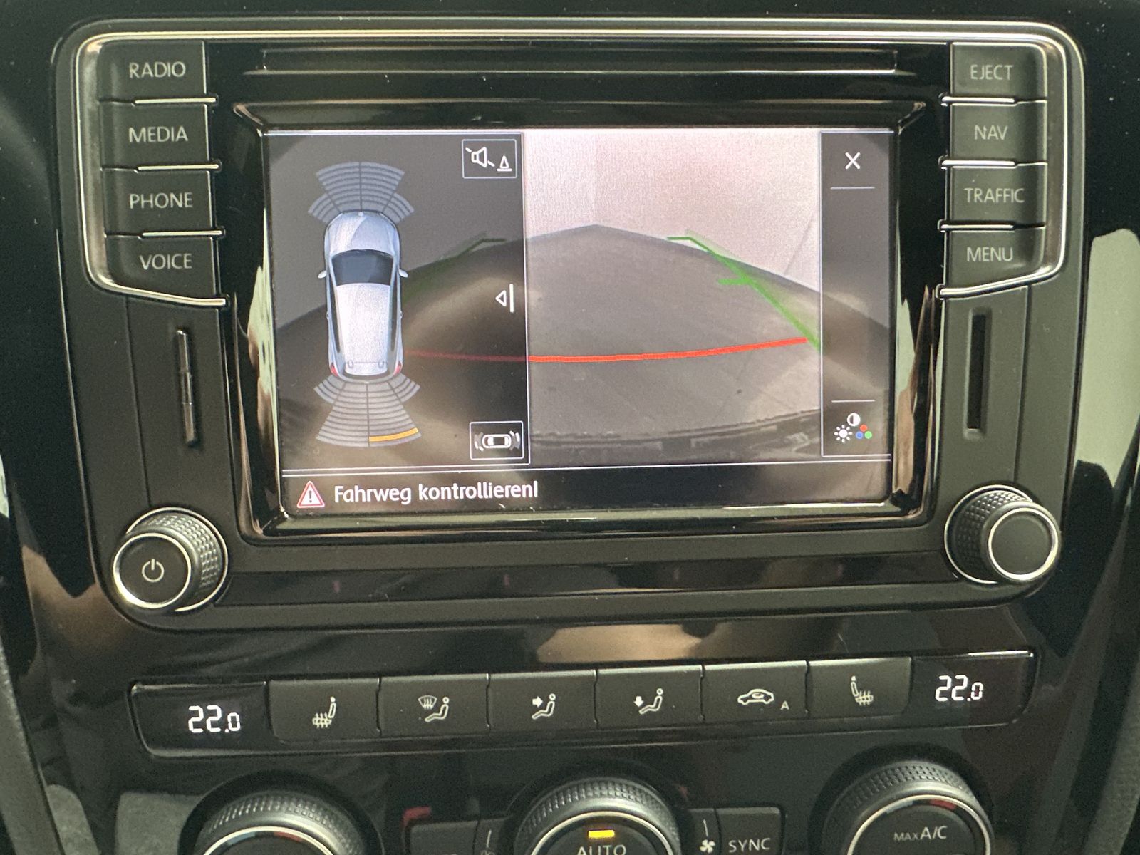 Fahrzeugabbildung Volkswagen Scirocco 1.4 TSI Allstar NAV+SHZ+KAMERA+BLUETOOT