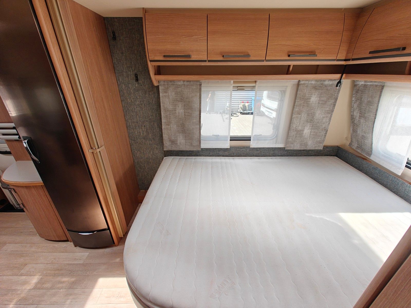 Fahrzeugabbildung Fendt Saphir 560 SF - Mover, Backofen, Citywasser -