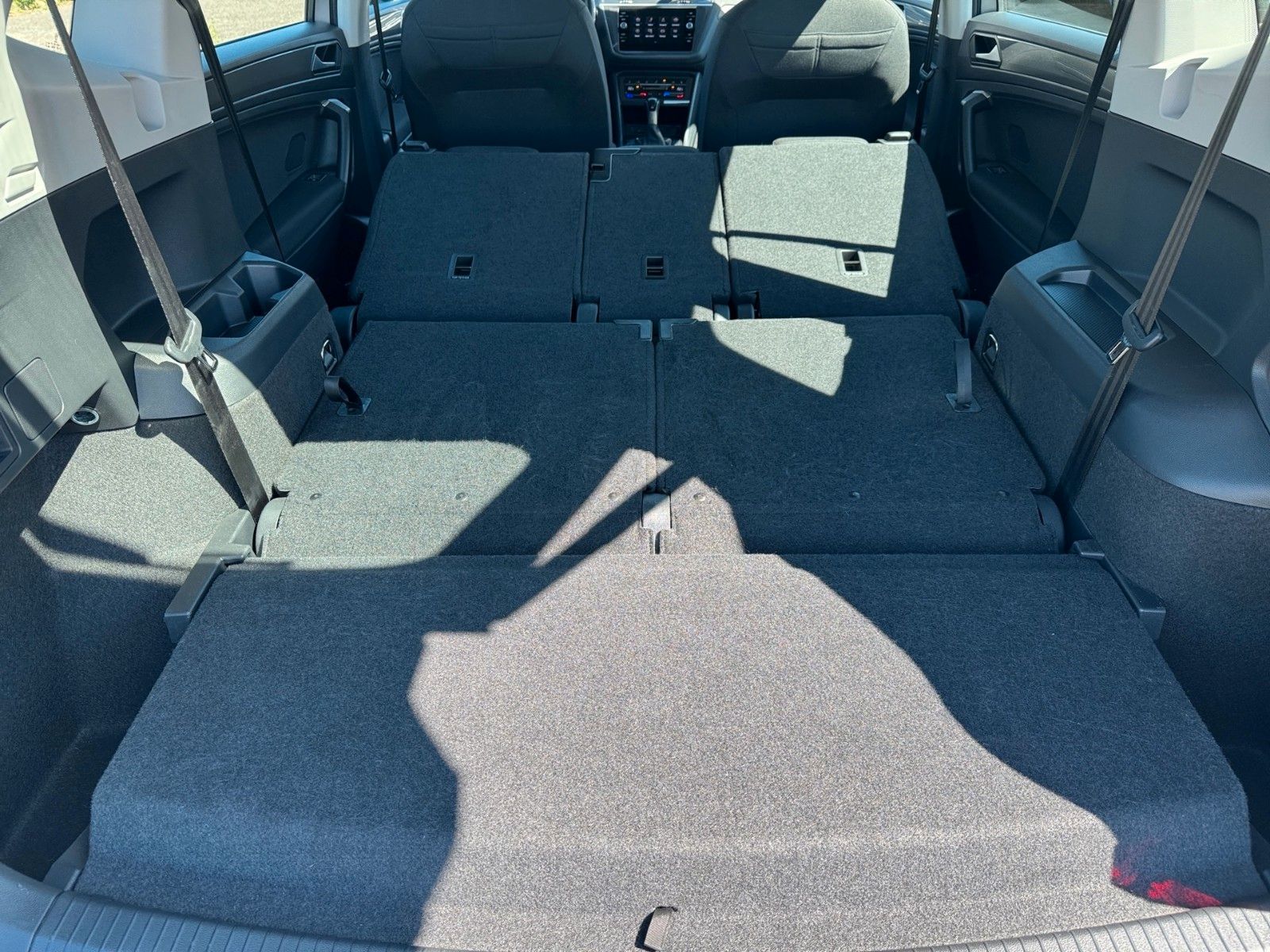 Fahrzeugabbildung Volkswagen Tiguan Allspace Life 1.5 TSI