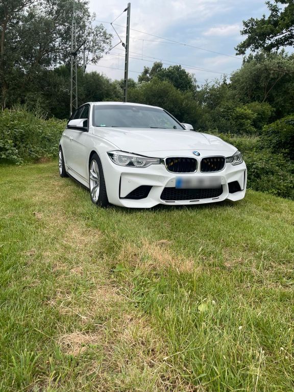 Image of BMW 320