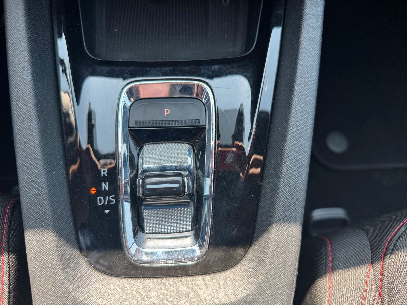Fahrzeugabbildung SKODA Octavia Combi RS 2.0 TSI