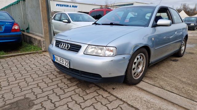 Audi A3 1.6 Ambiente