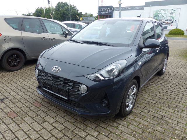 Hyundai i10 Select 1. Hand Wie Neu Garagenwagen