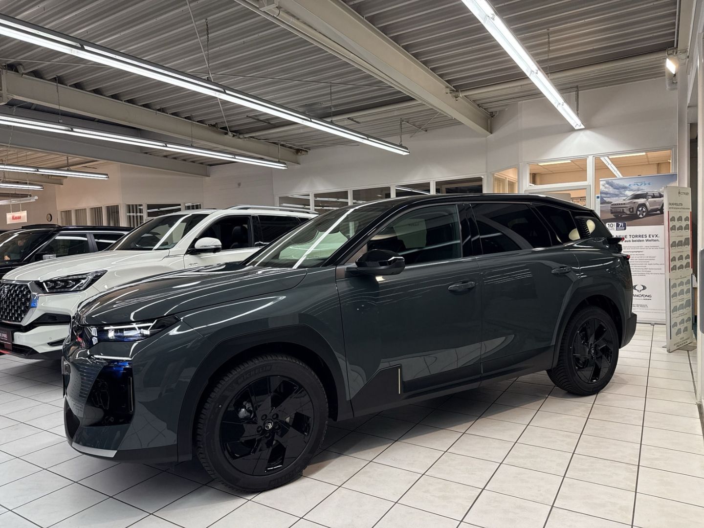 Fahrzeugabbildung Citroën C5 Aircross Hybrid 145 MAX HUD Navi 360 Kamera