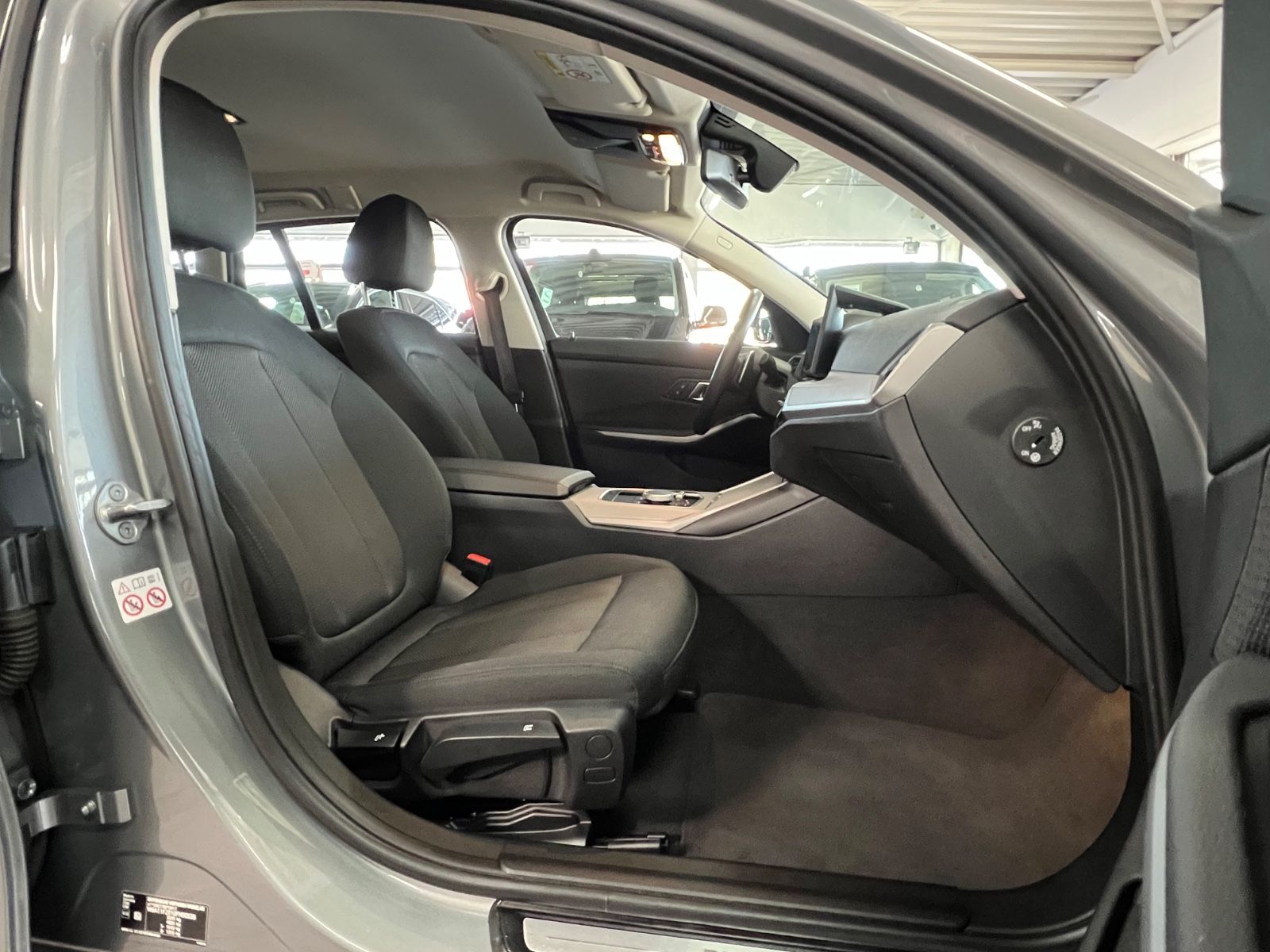 BMW 318 d Touring Driving Assistant+Curved+FACE foto 18