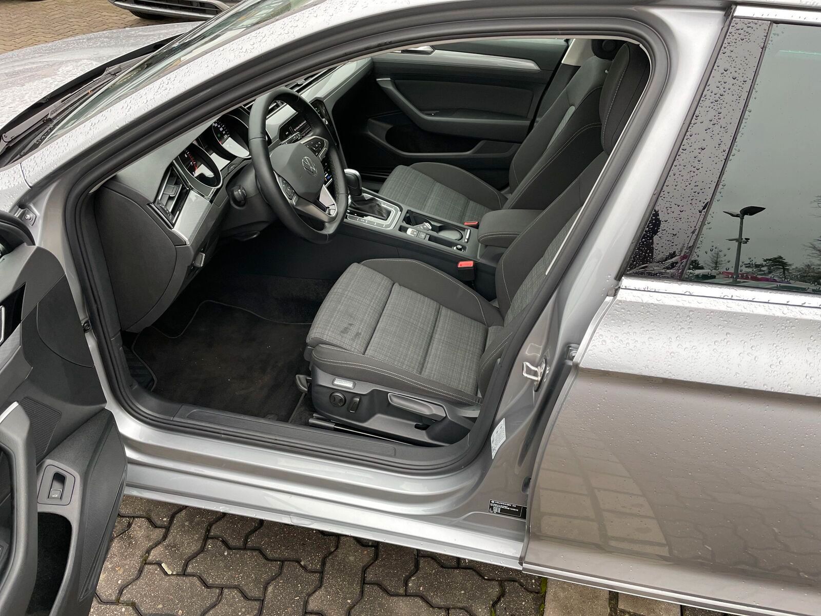 Passat Var. Business TSi DSG Navi AZV LED Busine