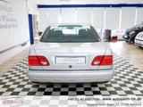Mercedes-Benz E 200 Avantgarde*Rentner*Xeno*Sportline*Sehr gep - gebrauchte Mercedes-Benz E-Klasse aus dem Jahr 1996