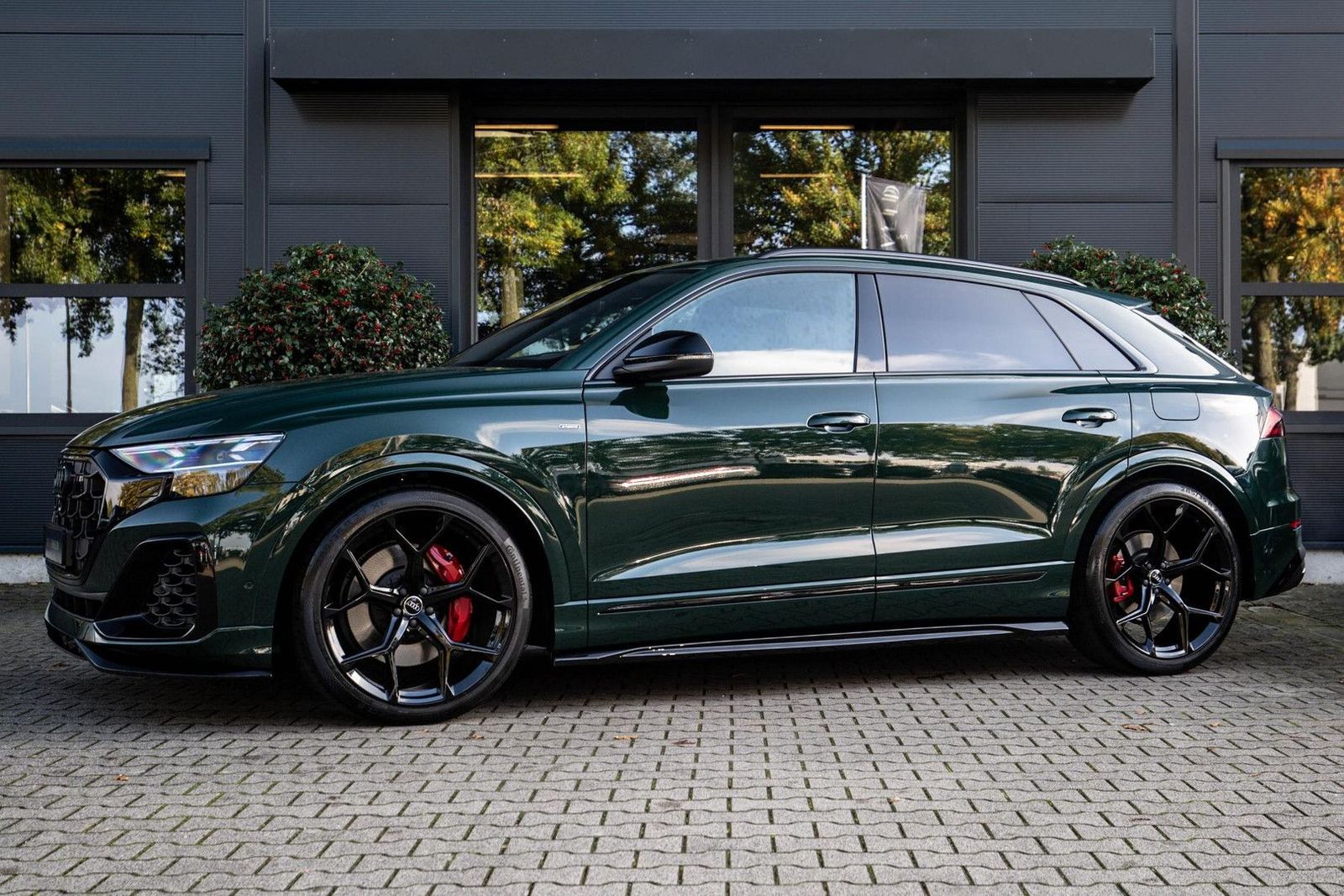 Audi Q8 60 TFSI e Competition 490pk, Carbon, Full-opt imagem 2