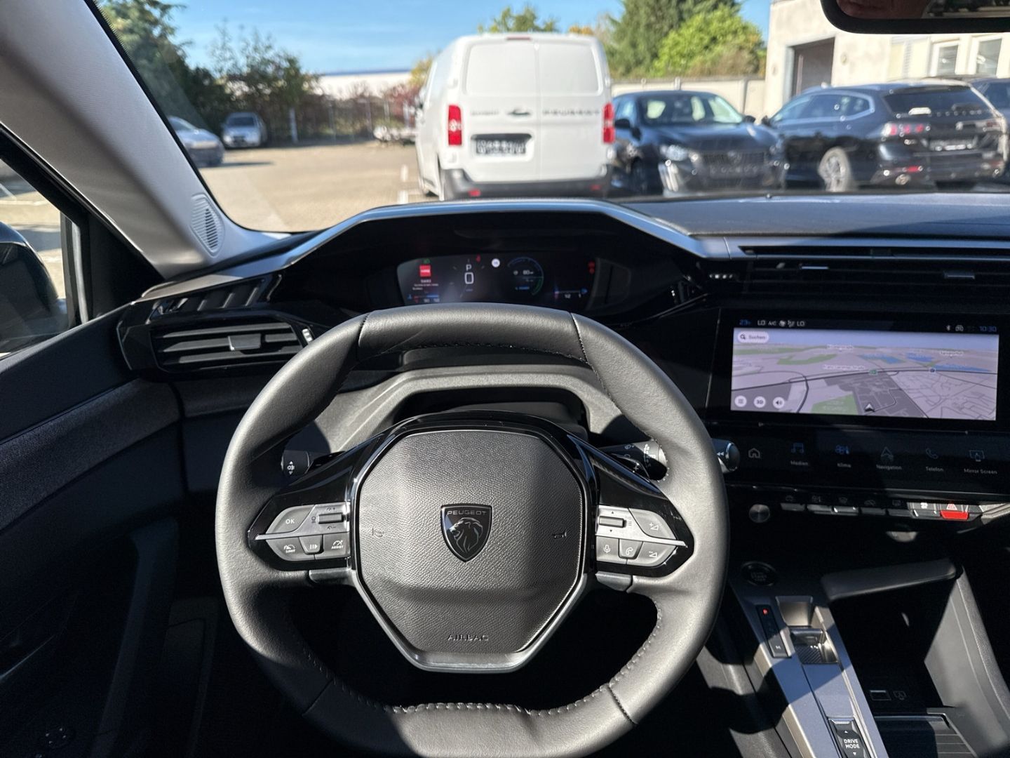 Fahrzeugabbildung Peugeot 308 SW Hybrid 145 Allure 1.2 LED ACC 2-Zonen-Kli