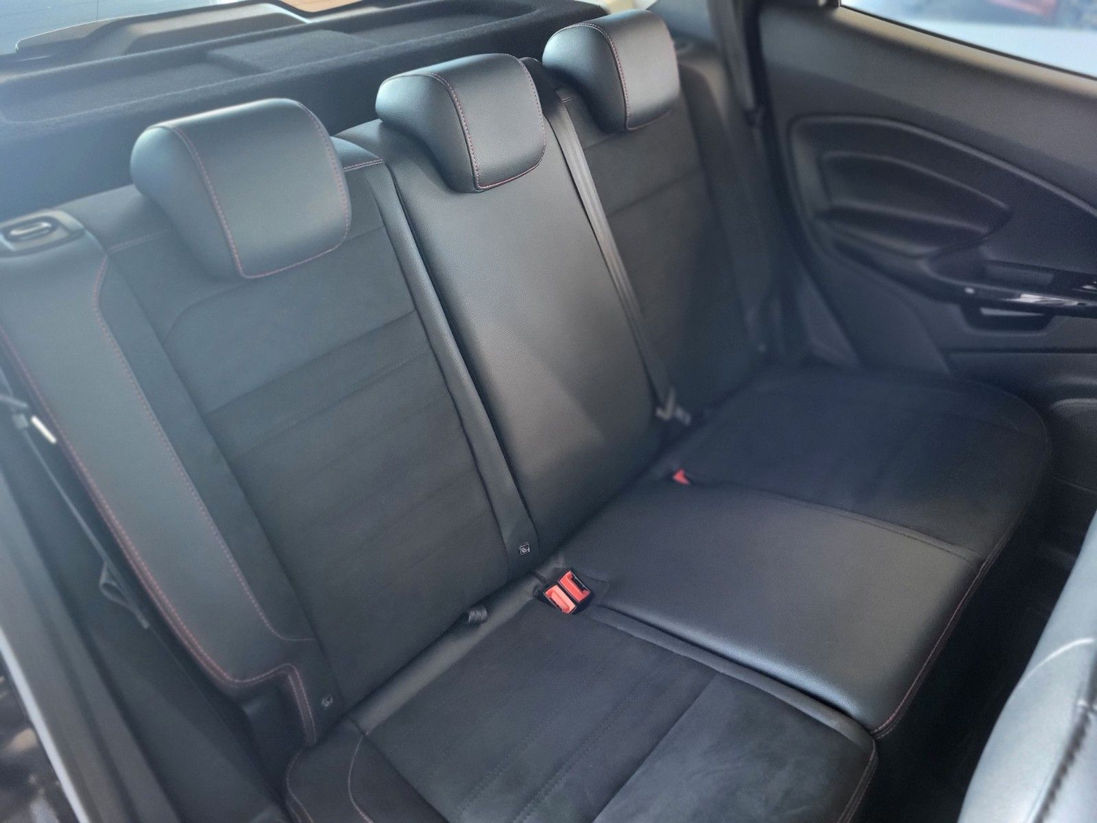 Fahrzeugabbildung Ford EcoSport ST-Line WINTER-P/B&O/DAB/NAVI/XENON