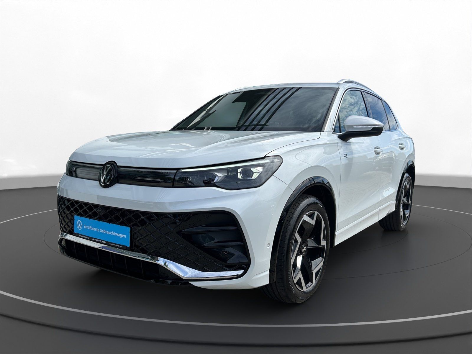 Volkswagen Tiguan 1.5 eTSI DSG R-Line NAVI LED AHK foto 2