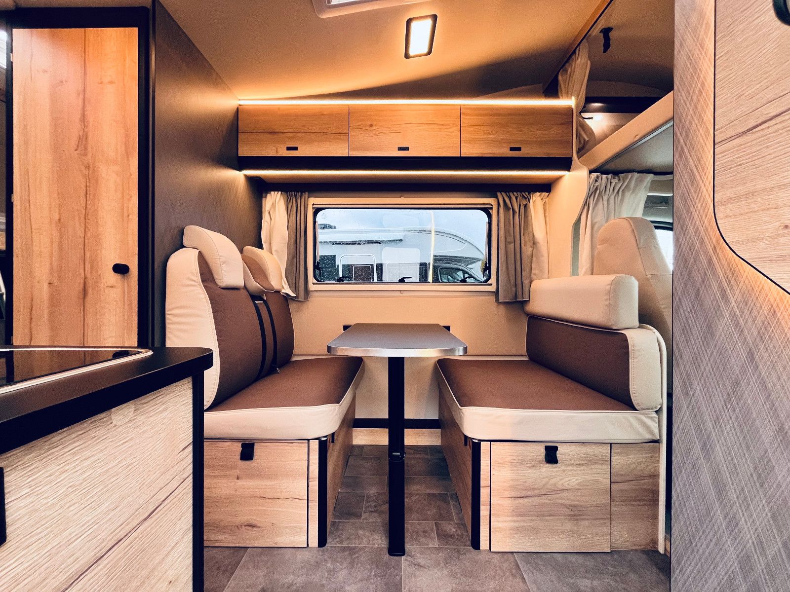 Fahrzeugabbildung XGO Dynamic 27 - Modell 2026