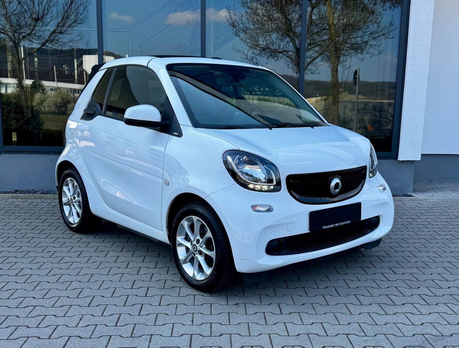 Smart ForTwo Cabrio Prime*WENIG KM*AUTOMATIK*LEDER*SHZ