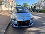 Renault Grand Scenic Expression 1.6 16V 110 Expression - Renault Grand Scenic aus 2009