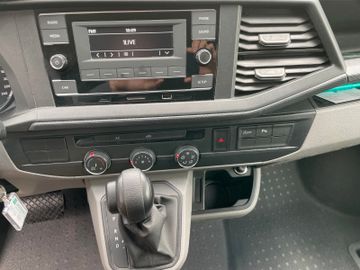 Fahrzeugabbildung Volkswagen T 6.1  Transporter  2.0 TDI Autom. Klima  PDC