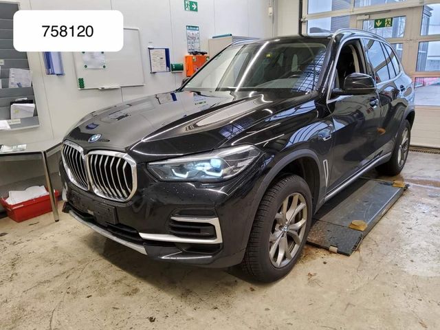 BMW X5 xDr 45 e xLine LED VLeder CockpProf Luftfeder