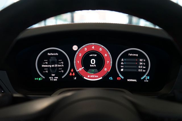 Porsche 992.2 Carrera GTS Cabriolet | HD-Matrix | SOFORT