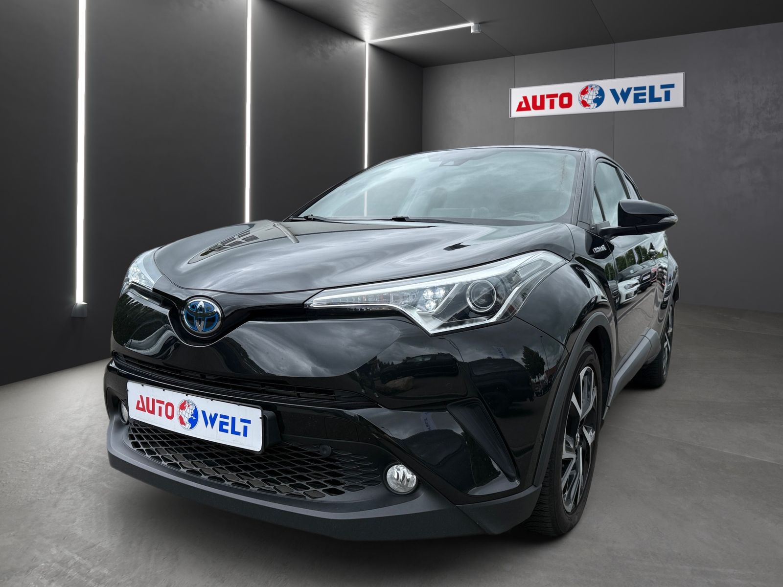 Toyota C-HR 1.8 Hybrid Business Edition Klimaaut. DAB