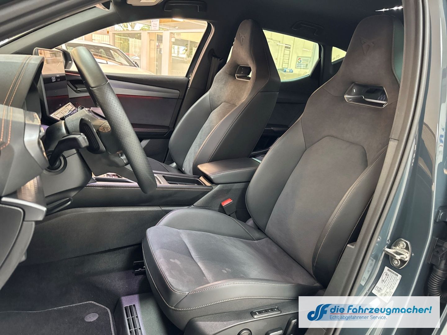 Fahrzeugabbildung CUPRA Leon 1.5 eTSI 110 kW neues Modell*DSG*Digi C*Mem