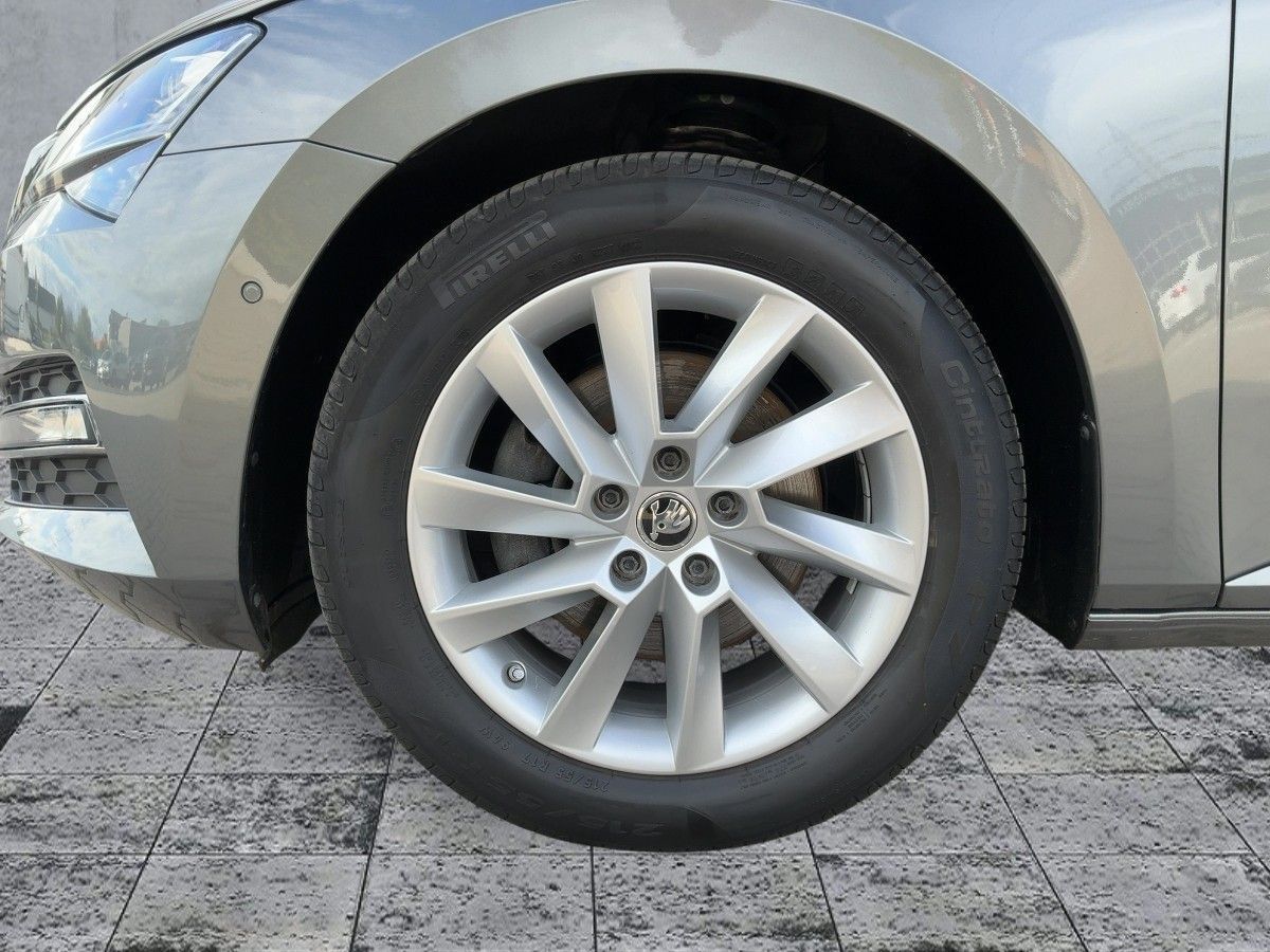 Skoda Superb - Bild 8