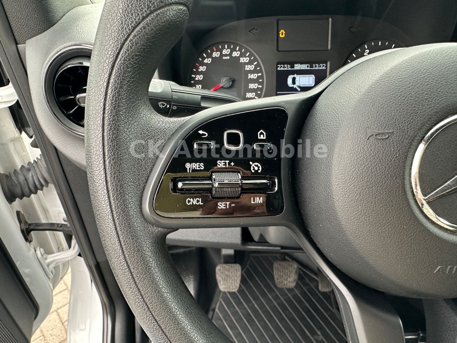 Fahrzeugabbildung Mercedes-Benz Sprinter III Kasten 317 RWD L2H2/Klima/Tempomat