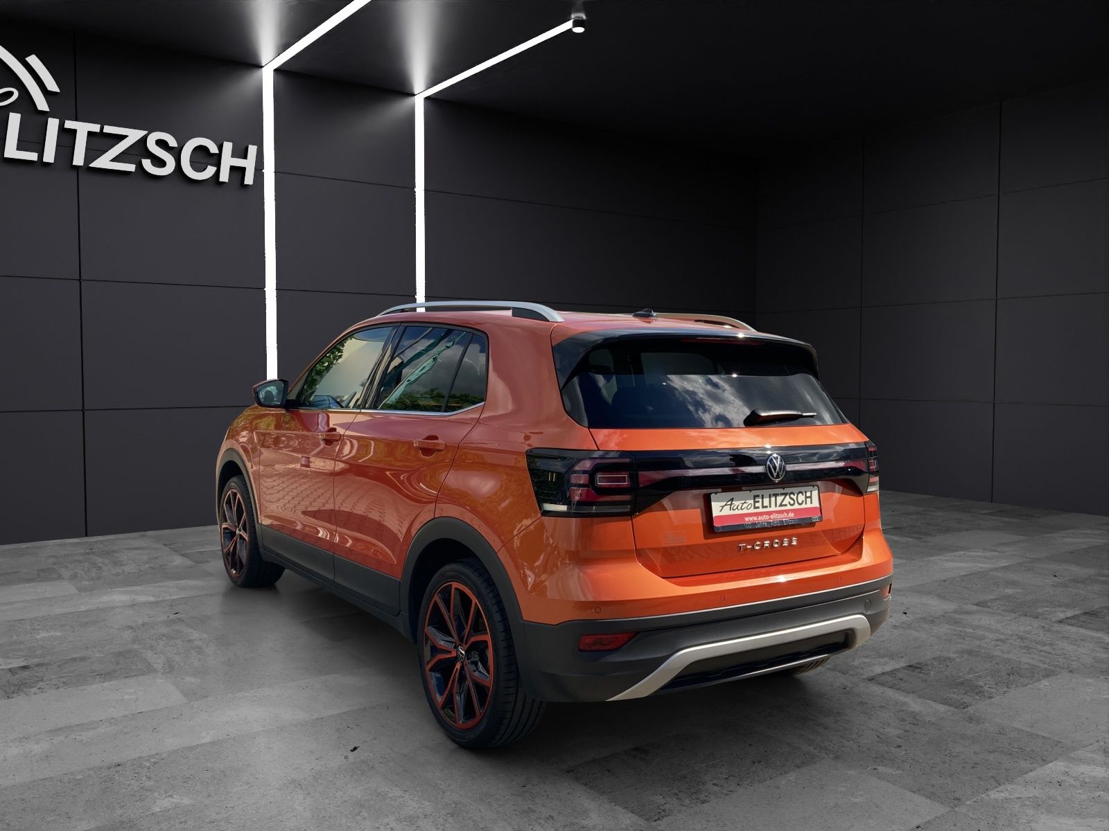 Fahrzeugabbildung Volkswagen T-Cross Style Navi LED SH Navi LED SH