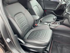 FORD Focus Turnier 1.0 ST-Line X*LED*Navi*DAB*Leder