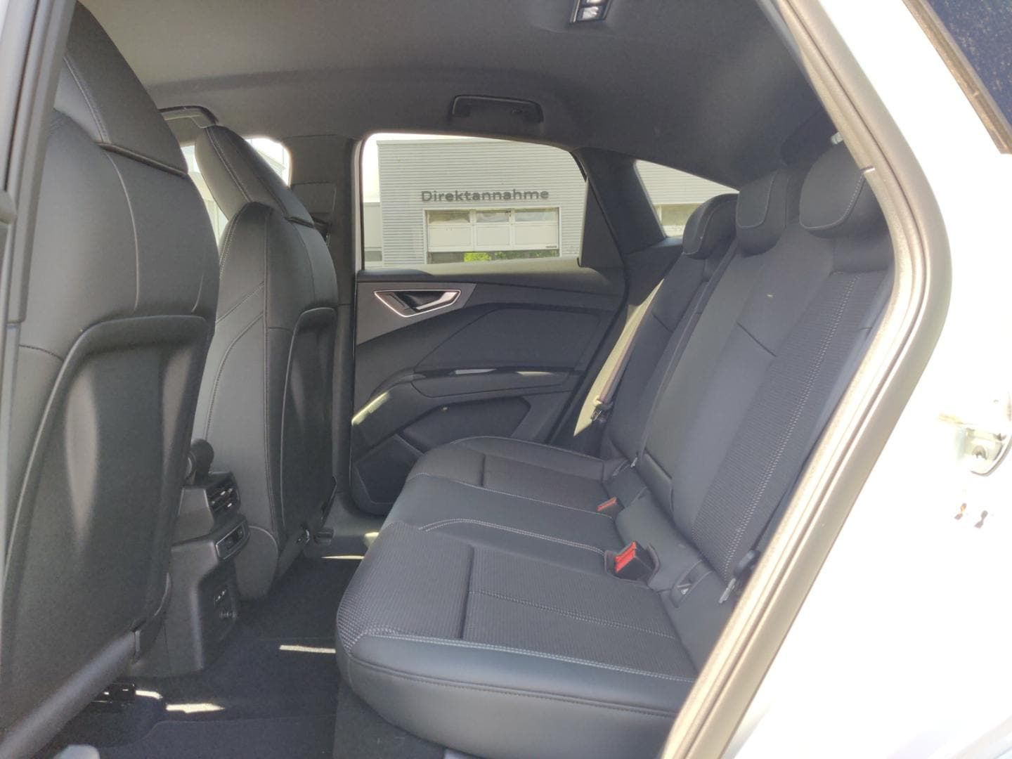 Fahrzeugabbildung Audi Q4 Sportback e-tron 40, Komfort+, 2x S Line., Ma