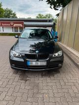 BMW e90 325i 2. Hand 103k km - BMW 325 in Hamburg