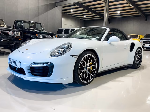 Porsche 911 Turbo S Cabriolet FULL