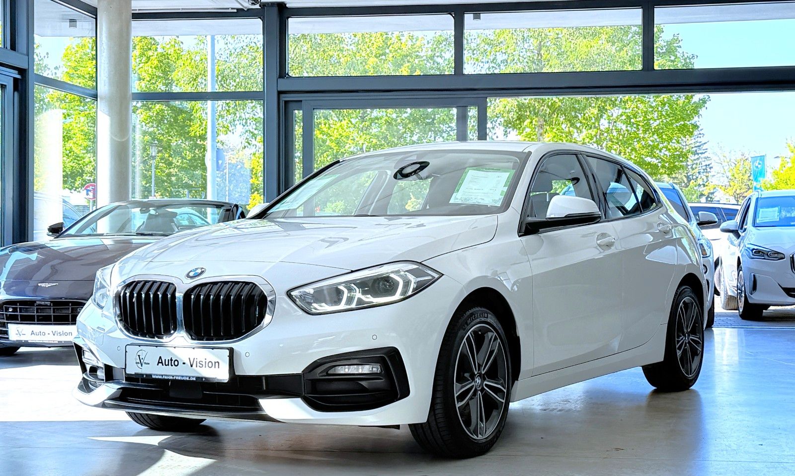 BMW 120d Sport Line (F40) *LED*HeadUp*PDC*SHZ imagem 3