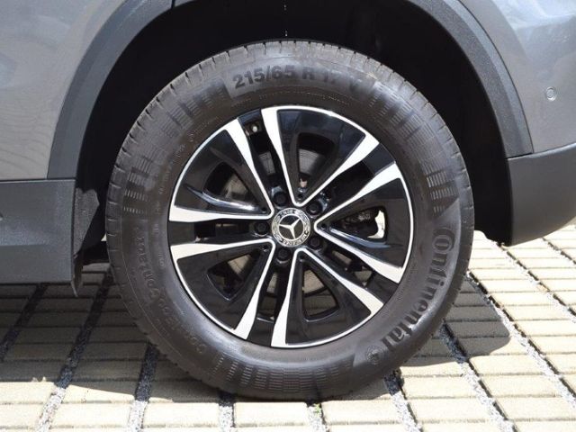 GLA 180 DCT Style LED/NAVI+VZE/17-ZOLL/GRA/RFK/P