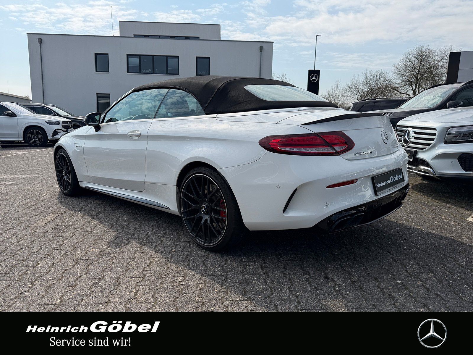 Fahrzeugabbildung Mercedes-Benz C 63 AMG S Burmester Carbon-Paket