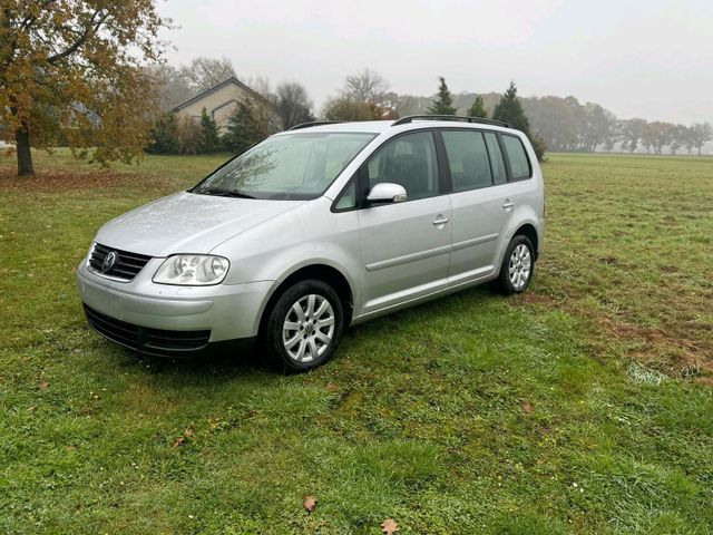 Volkswagen VW TOUARAN / 2L / 7 SITZE  Auch tauchen